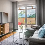 Der Sonnberg Alpinlodges - Mit Seeblick, Privater Sauna Und Self Check-in Apartment *