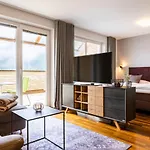 公寓 Der Sonnberg Alpinlodges - Mit Seeblick, Privater Sauna Und Self Check-in *