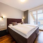 Apartment Der Sonnberg Alpinlodges - Mit Seeblick, Privater Sauna Und Self Check-in