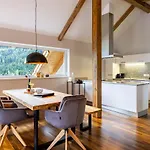 Der Sonnberg Alpinlodges - Mit Seeblick, Privater Sauna Und Self Check-in Apartment Zell am See