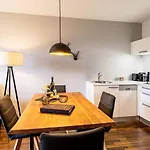 Der Sonnberg Alpinlodges - Mit Seeblick, Privater Sauna Und Self Check-in *