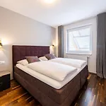 公寓 Der Sonnberg Alpinlodges - Mit Seeblick, Privater Sauna Und Self Check-in