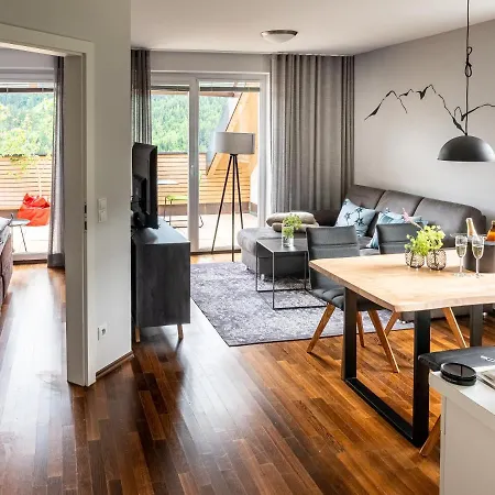 Apartamento Der Sonnberg Alpinlodges - Mit Seeblick, Privater Sauna Und Self Check-in
