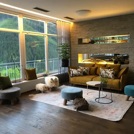 Der Sonnberg Alpinlodges - Mit Seeblick, Privater Sauna Und Self Check-in Appartement Zell am See