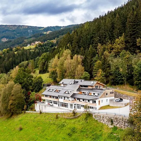 Der Sonnberg Alpinlodges - Mit Seeblick, Privater Sauna Und Self Check-in Apartamento