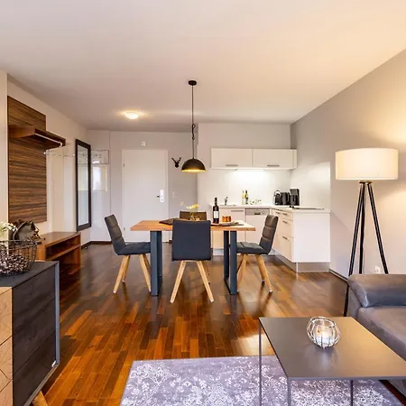 Der Sonnberg Alpinlodges - Mit Seeblick, Privater Sauna Und Self Check-in * Zell am See