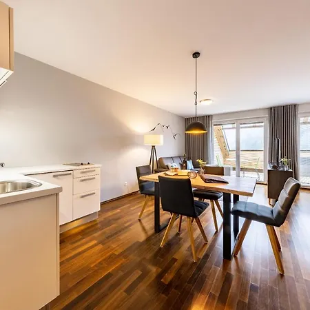 Der Sonnberg Alpinlodges - Mit Seeblick, Privater Sauna Und Self Check-in Appartement Zell am See