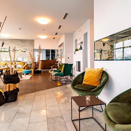 Der Sonnberg Alpinlodges - Mit Seeblick, Privater Sauna Und Self Check-in Appartement Zell am See