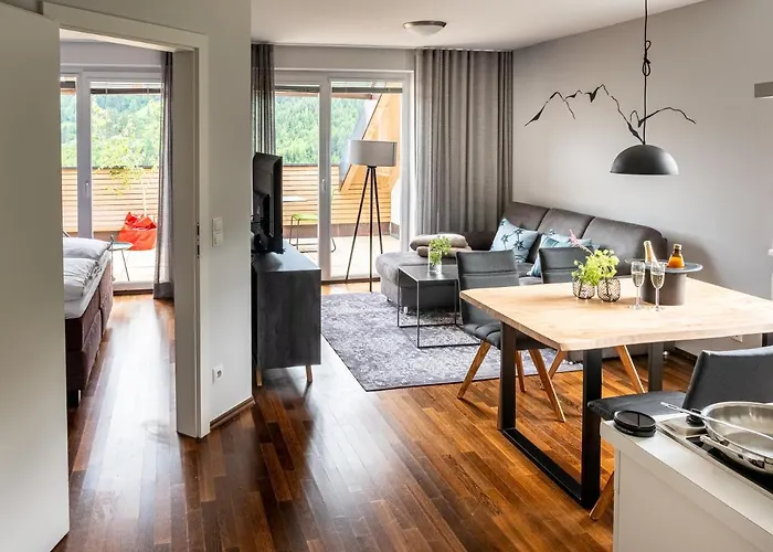 شقة Der Sonnberg Alpinlodges - Mit Seeblick, Privater Sauna Und Self Check-in